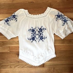 White and blue floral flowy shirt